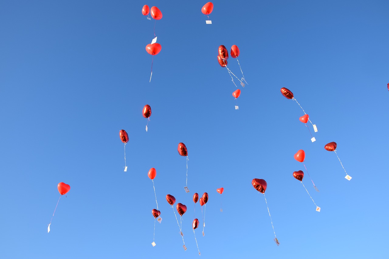 balloons sky blue free photo