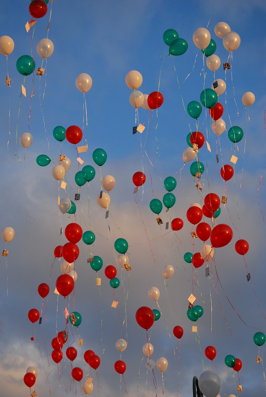 balloons national red free photo