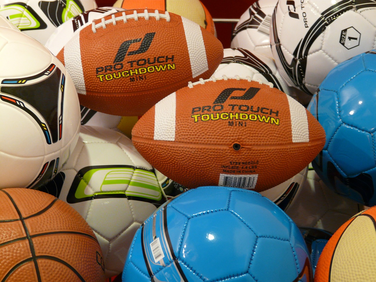 balls american football pigskin free photo
