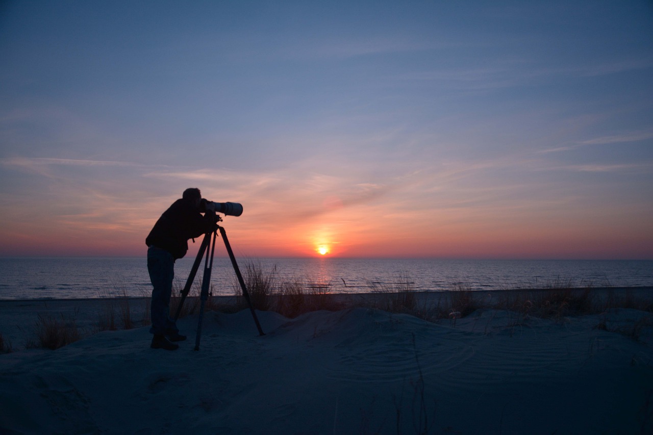 baltic sea  sunset  photographer free photo