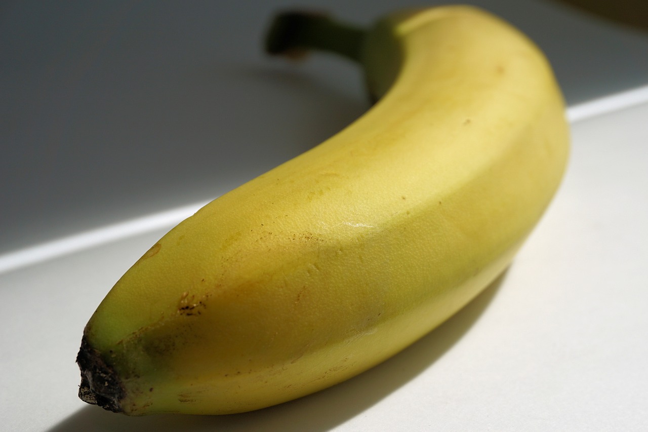 banana fruit healthy free photo