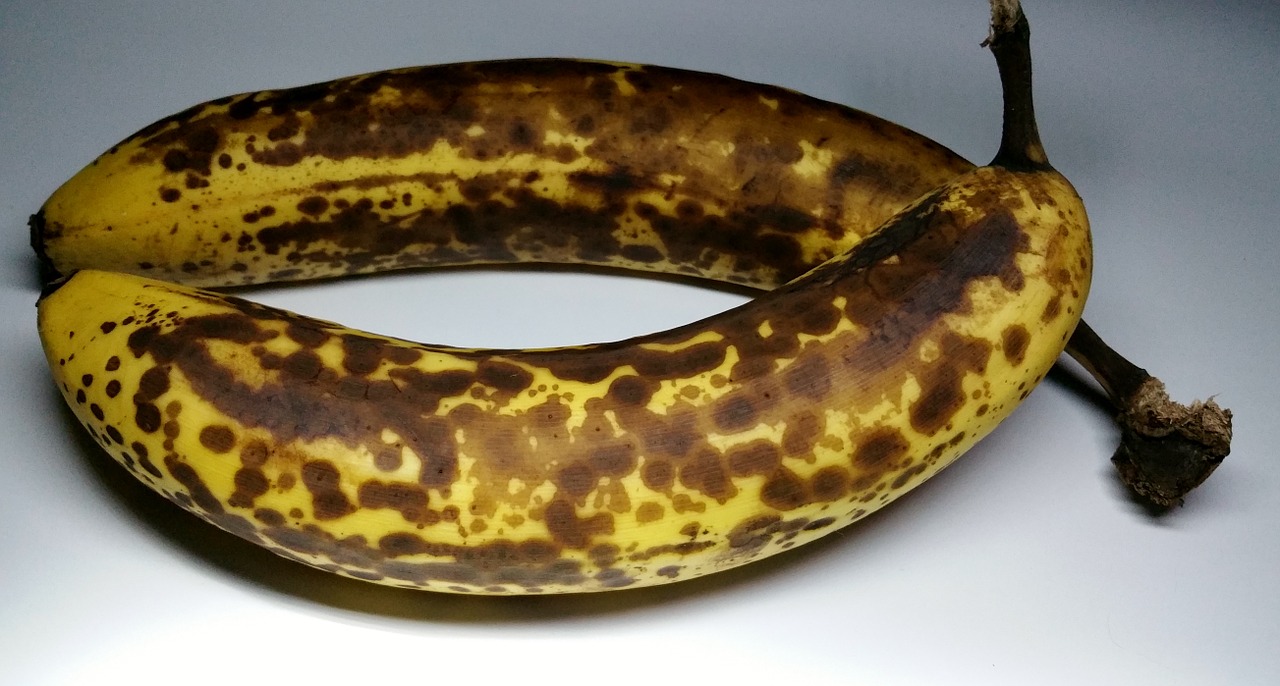 banana fruit ripe free photo