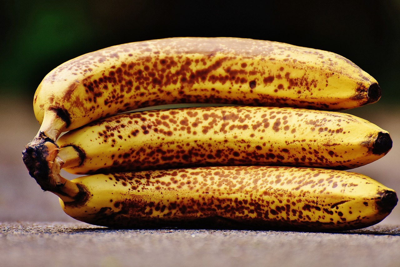 bananas fruits fruit free photo