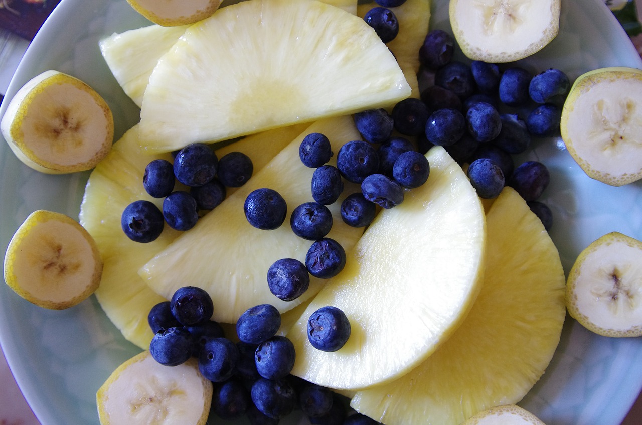 bananas blueberries food photography free photo