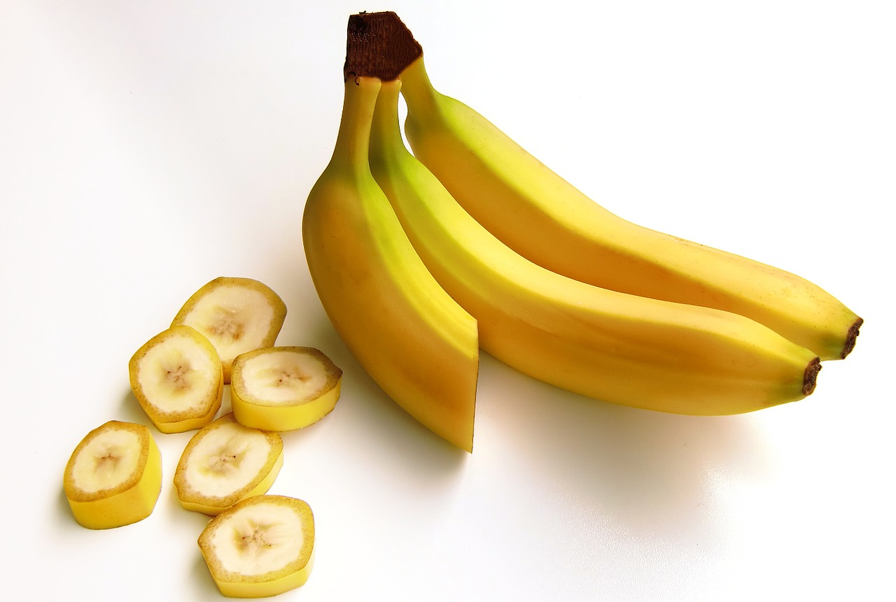 bananas fruit carbohydrates free photo