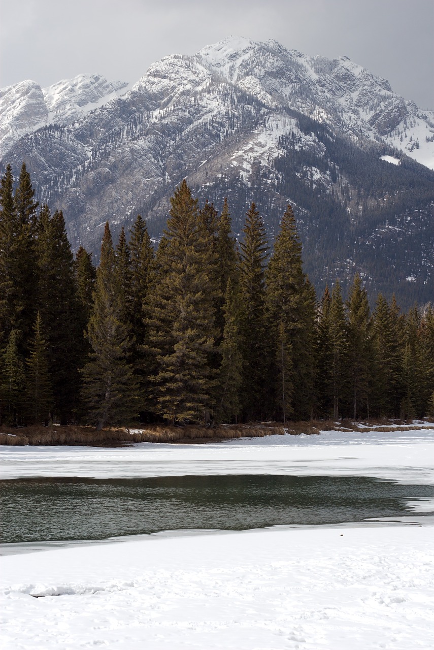 banff lake ice free photo