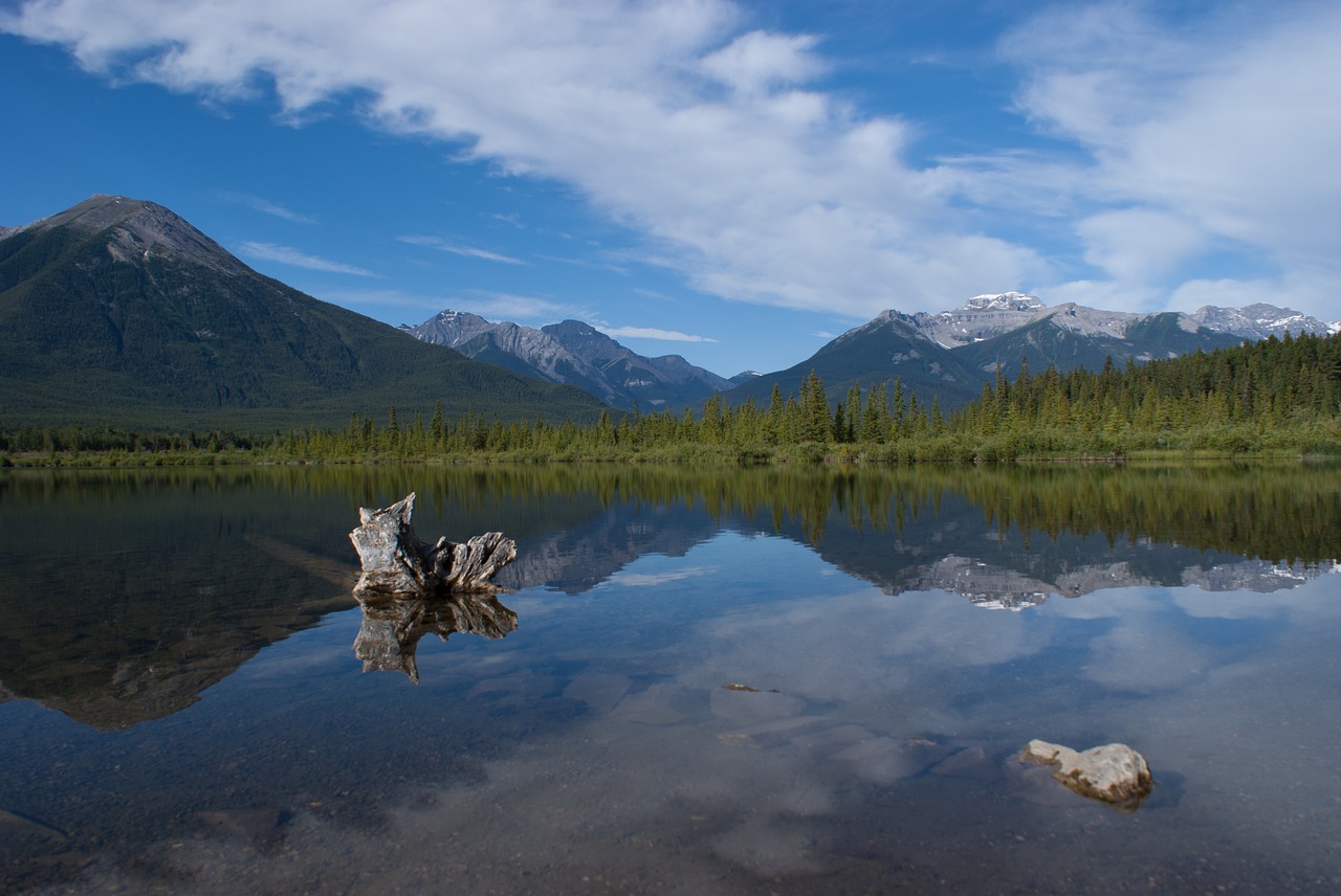 banff  alberta  canada free photo