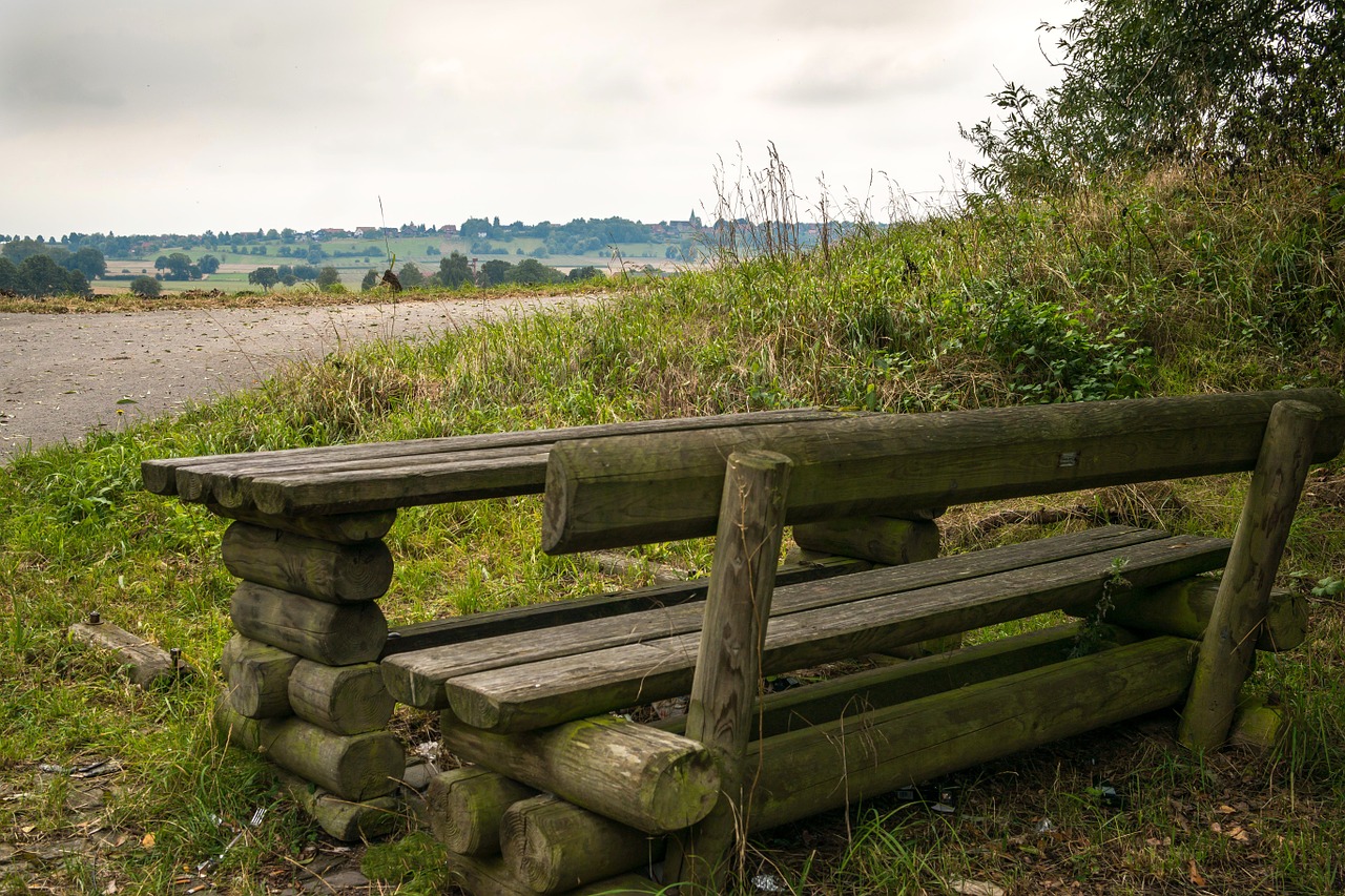 bank view resting place free photo