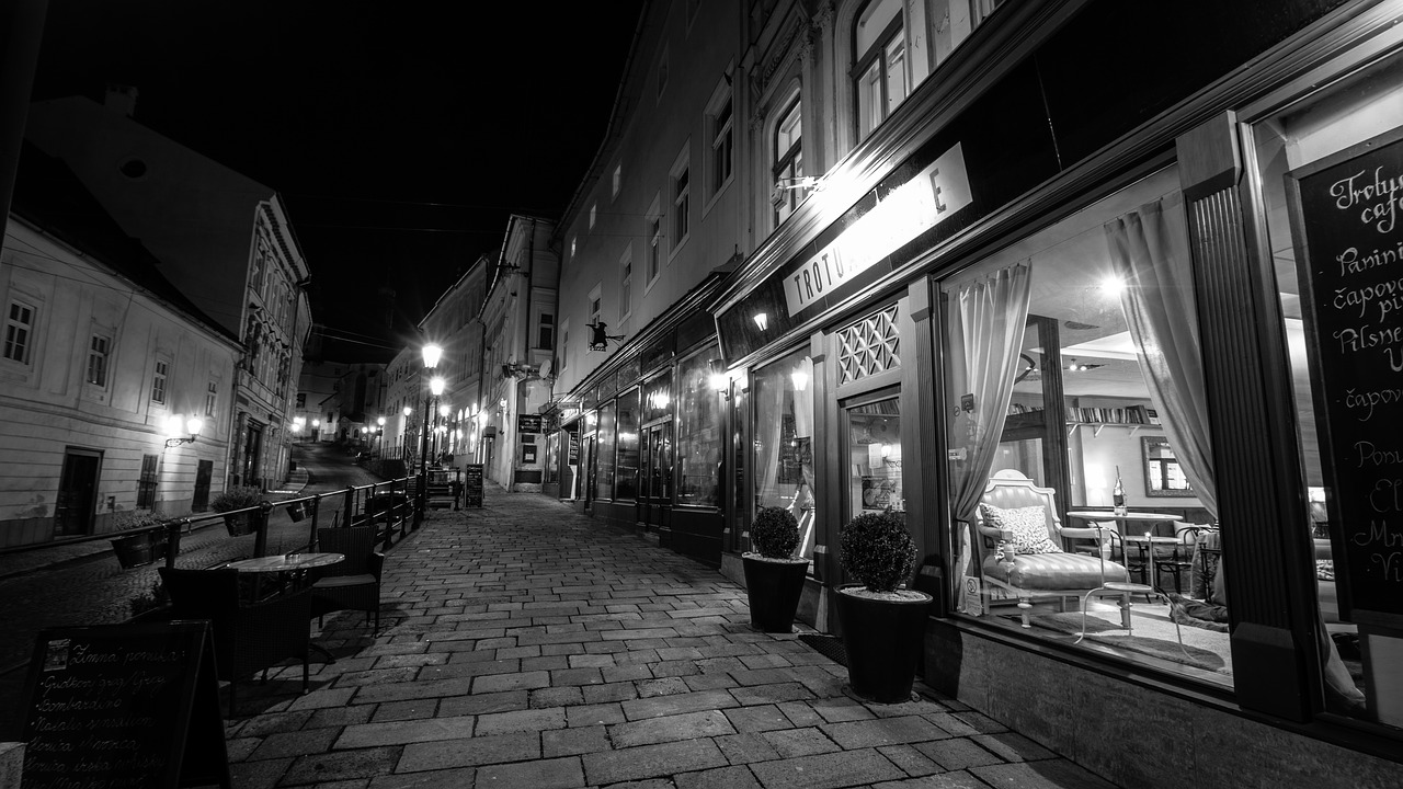 banská štiavnica slovakia night free photo