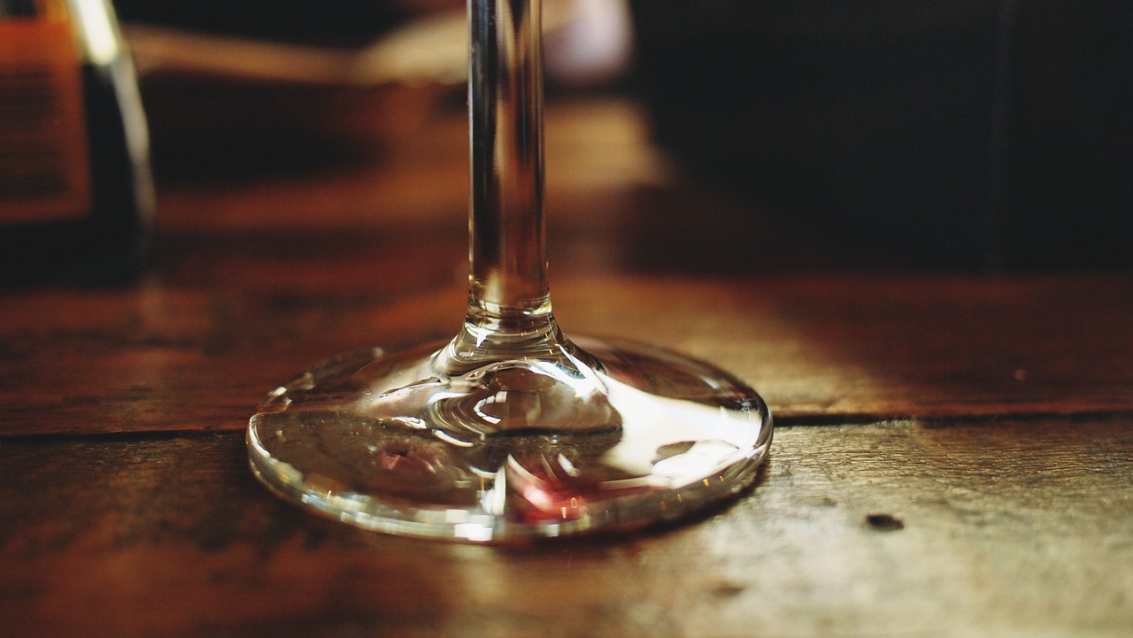 bar wine glass free photo