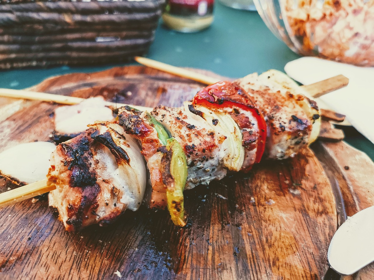 barbecue  eat  shish kebab free photo