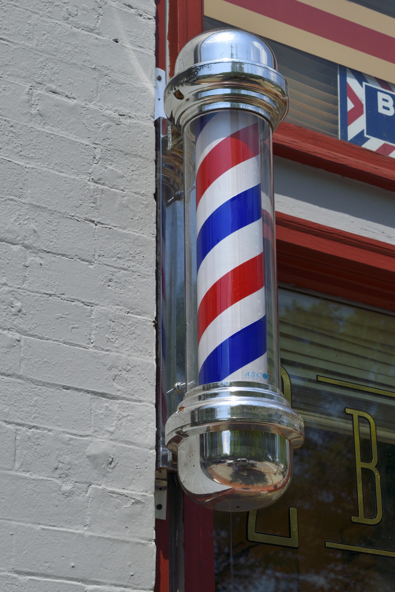 barber pole shop free photo