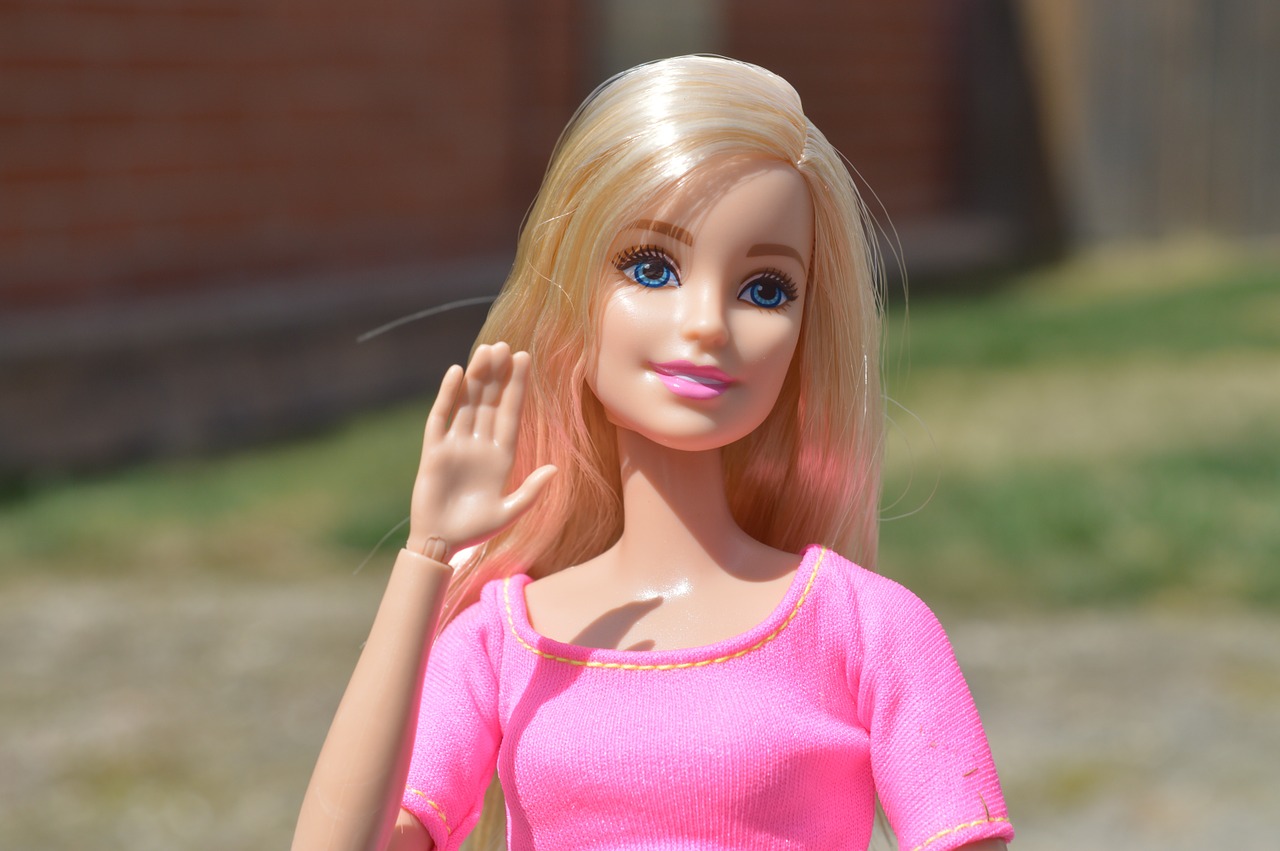 barbie doll waving free photo