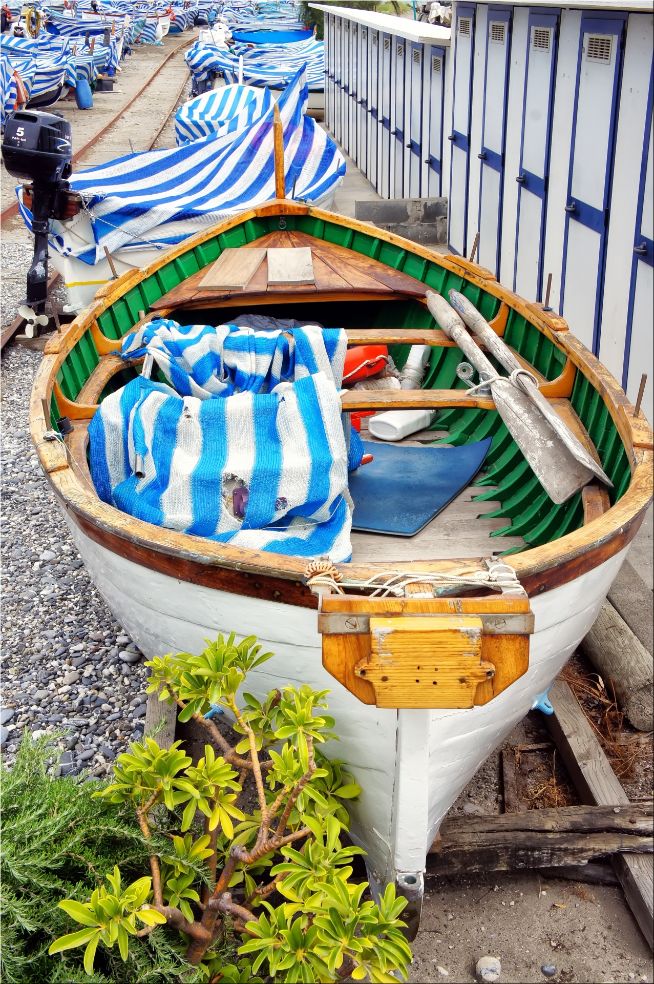 boat dry rocks free photo