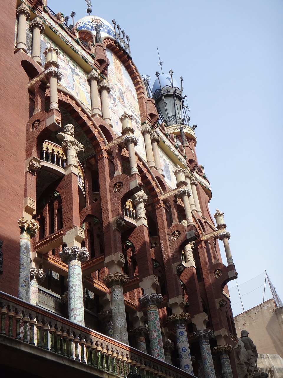 barcelona architecture homes free photo