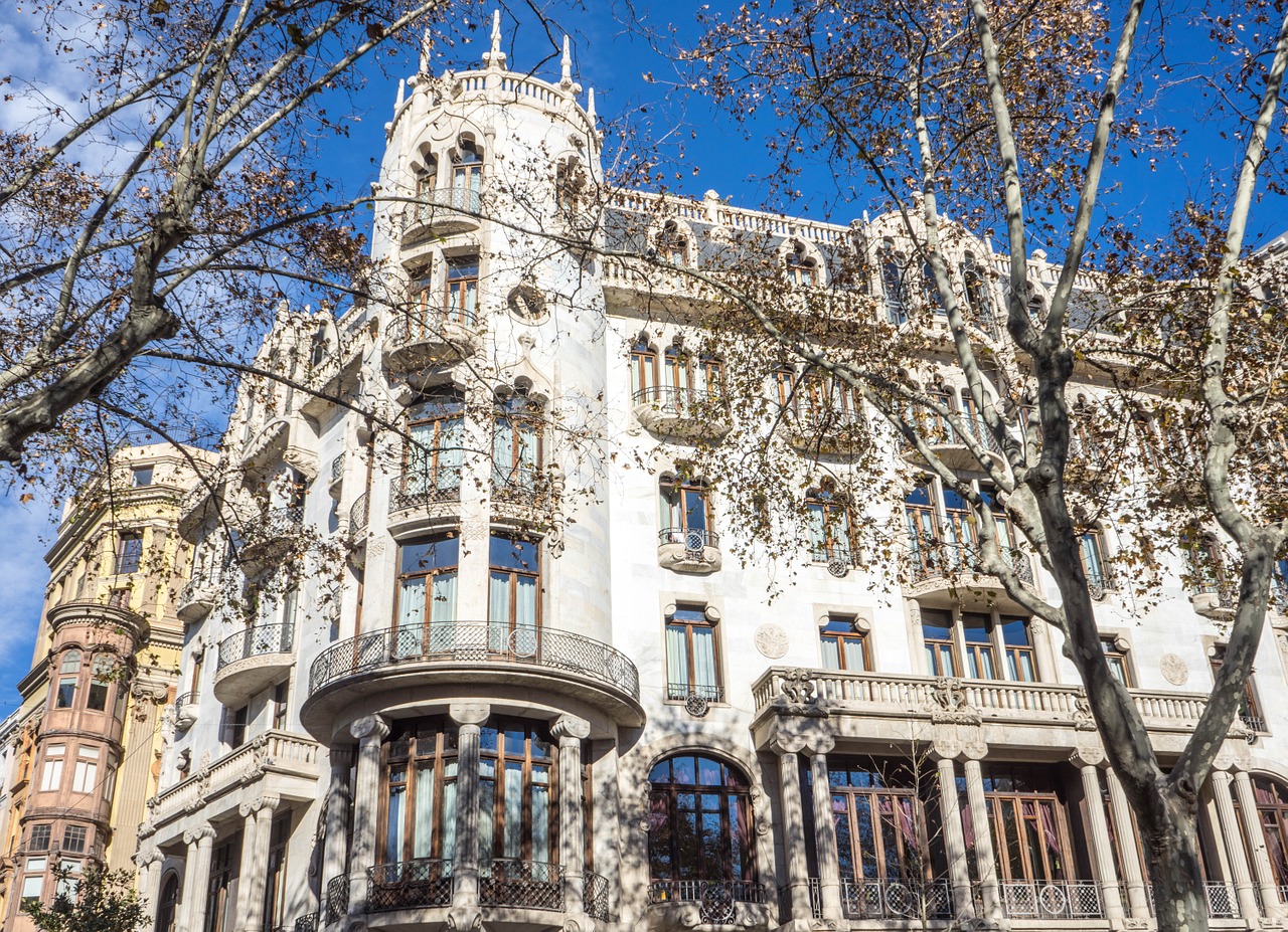 barcelona spain architecture free photo