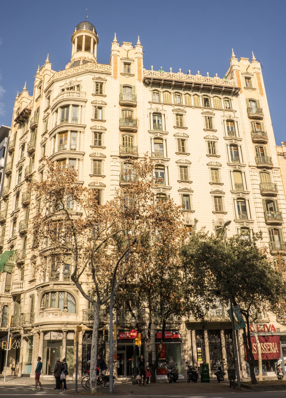 barcelona spain architecture free photo