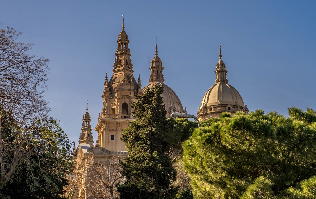 barcelona spain architecture free photo