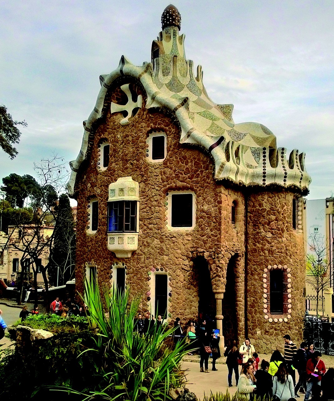 barcelona park guell free photo