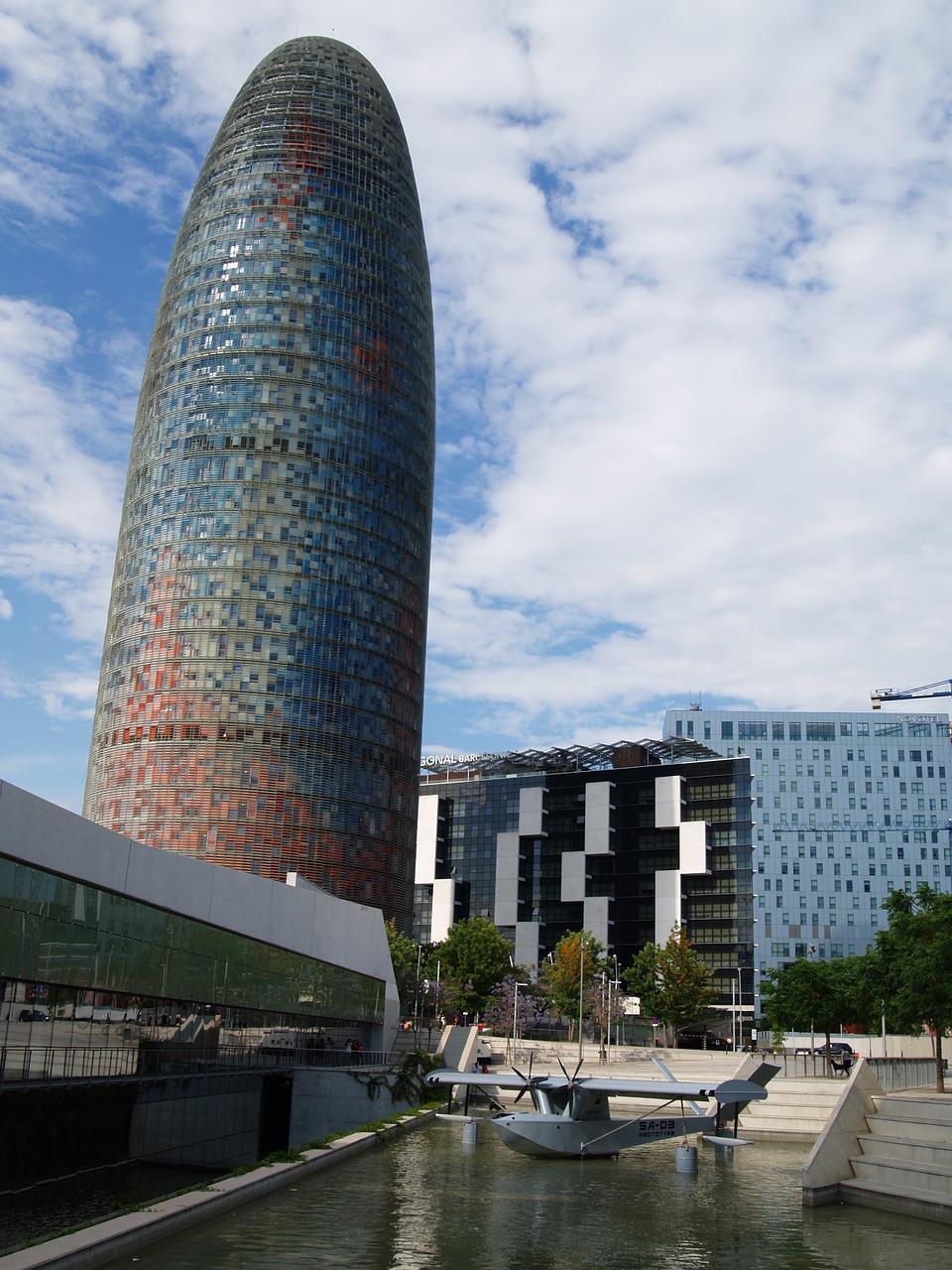 barcelona spain blue free photo