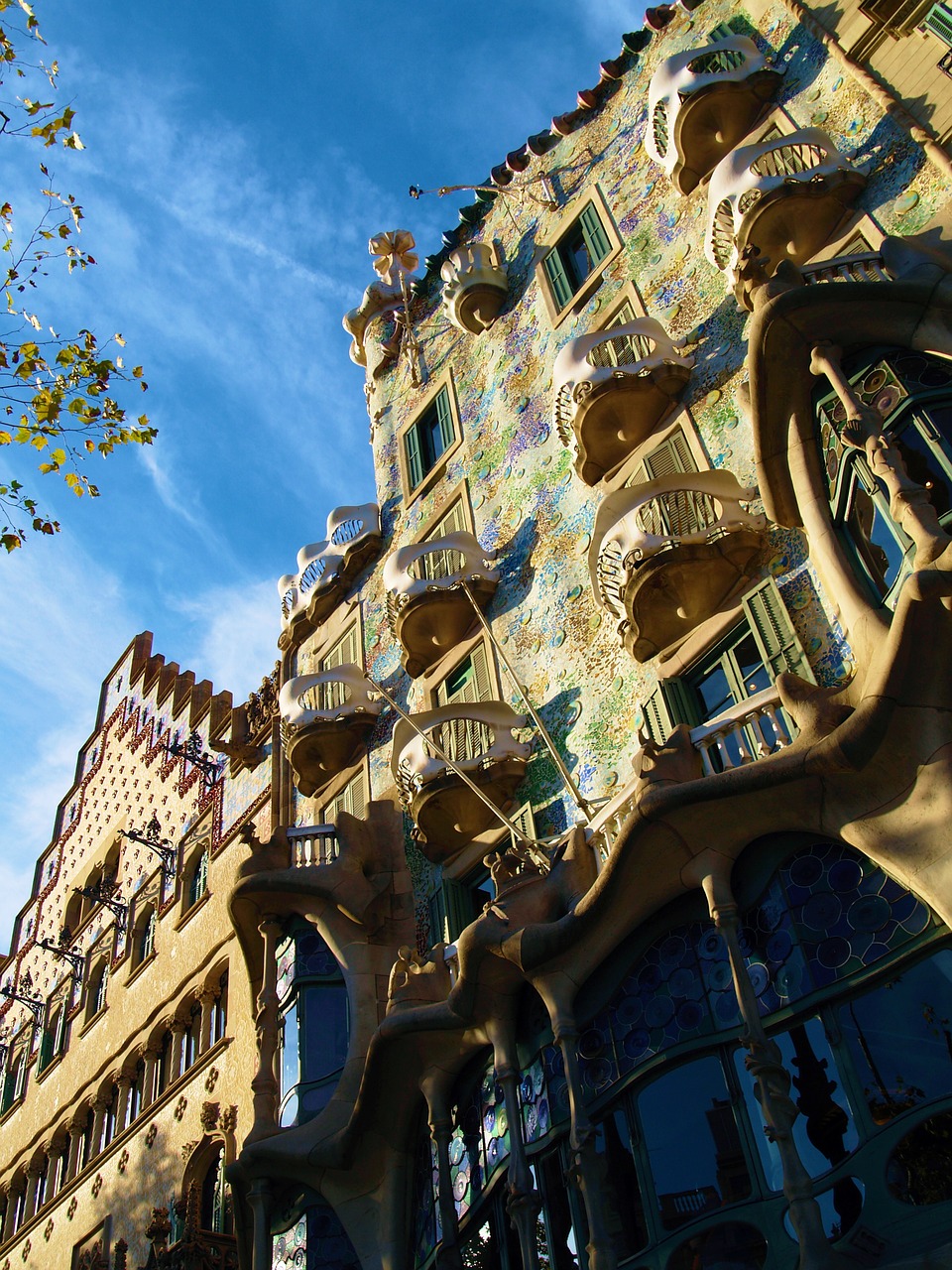 barcelona gaudi spain free photo