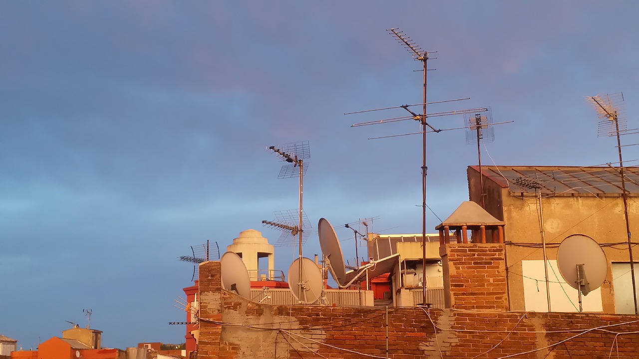 barcelona city antennas free photo
