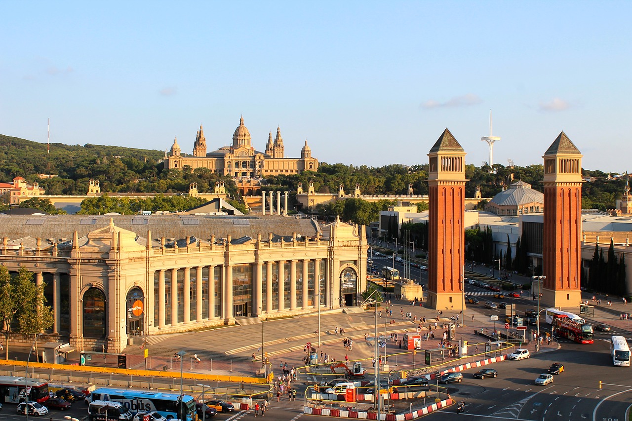 barcelona spain architecture free photo