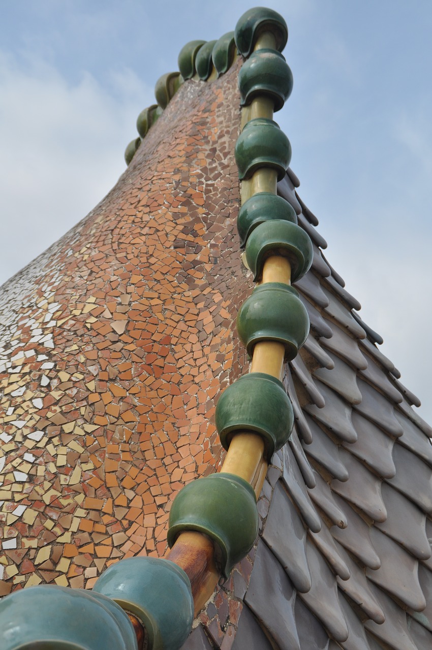 barcelona fun casa batlo free photo