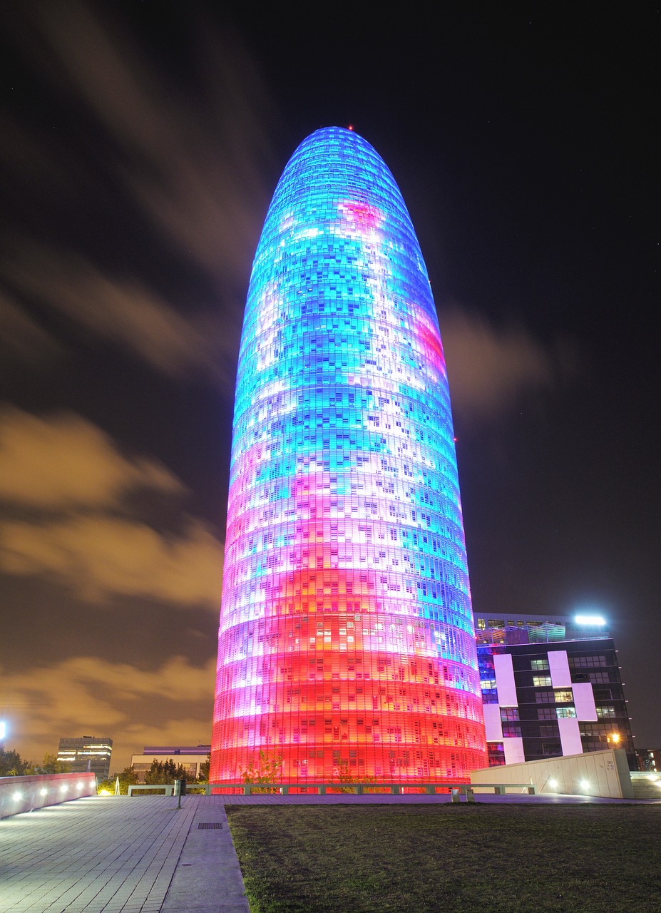 barcelona night torre agbar free photo