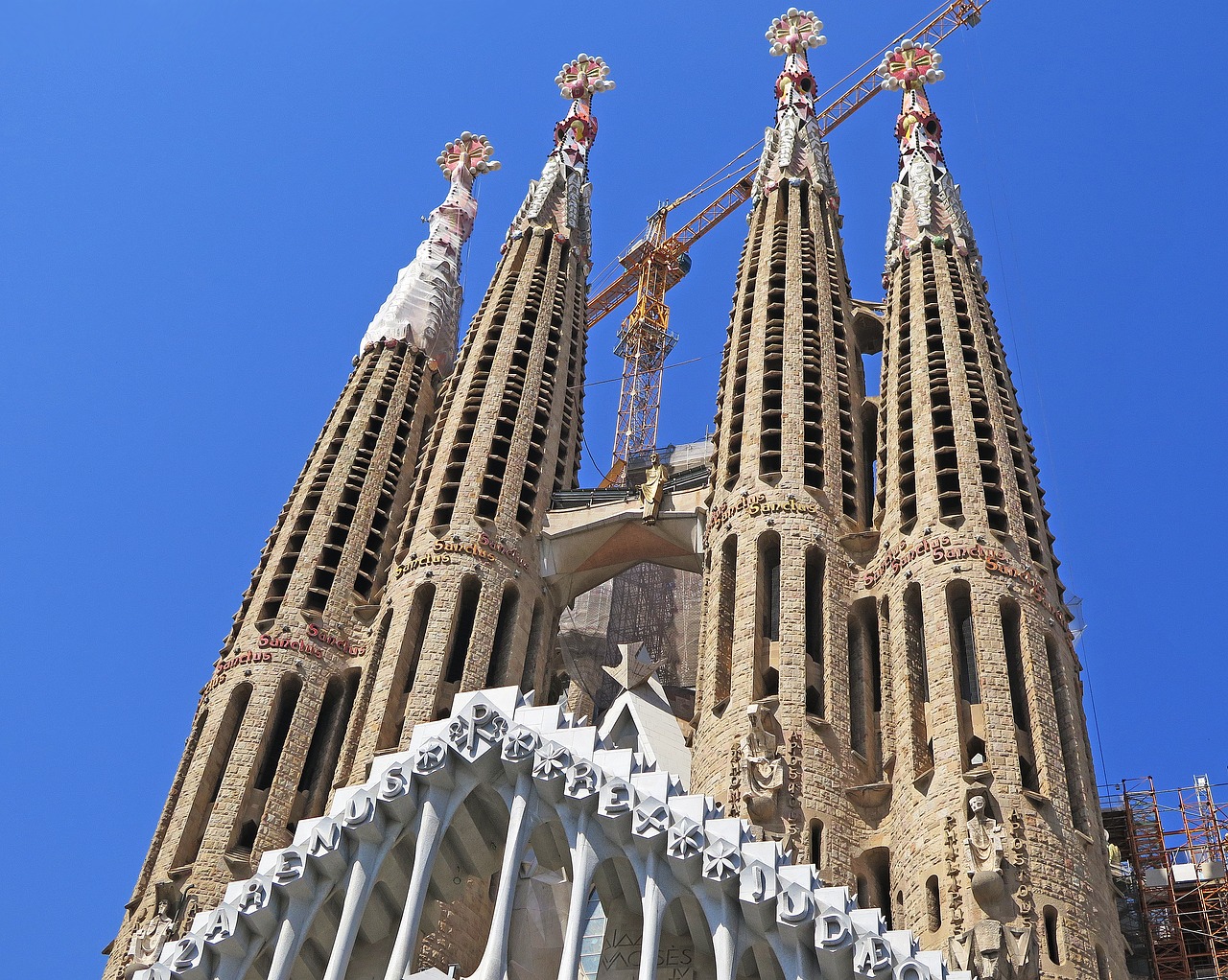 barcelona cathedral church free photo