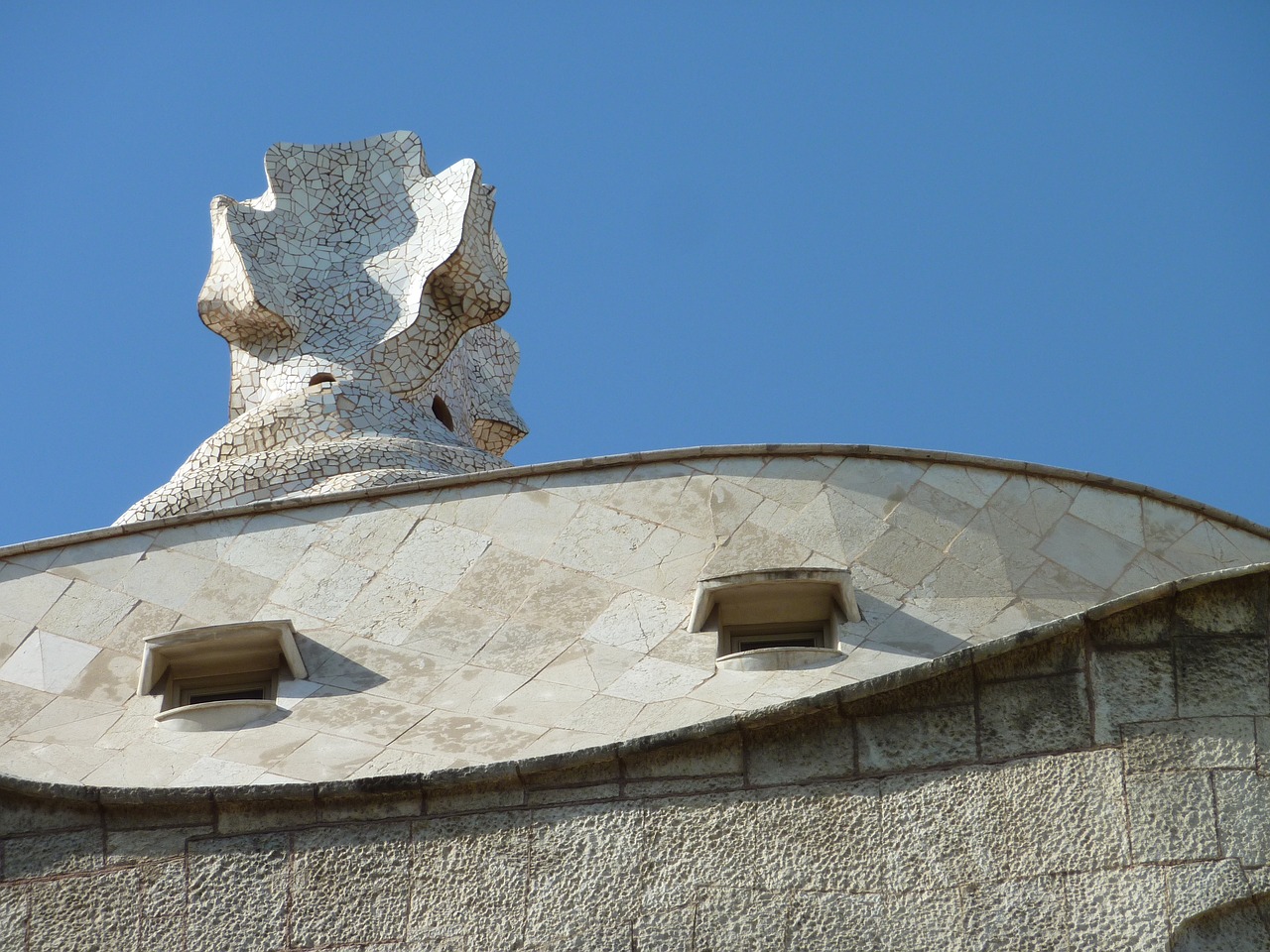 barcelona sky blue free photo