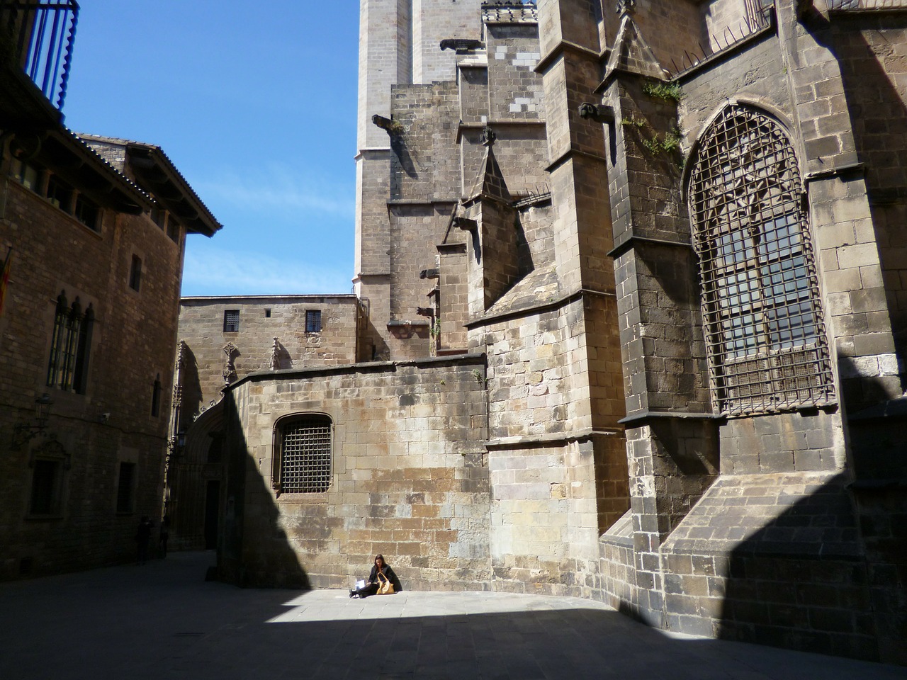 barcelona cathedral architecture free photo