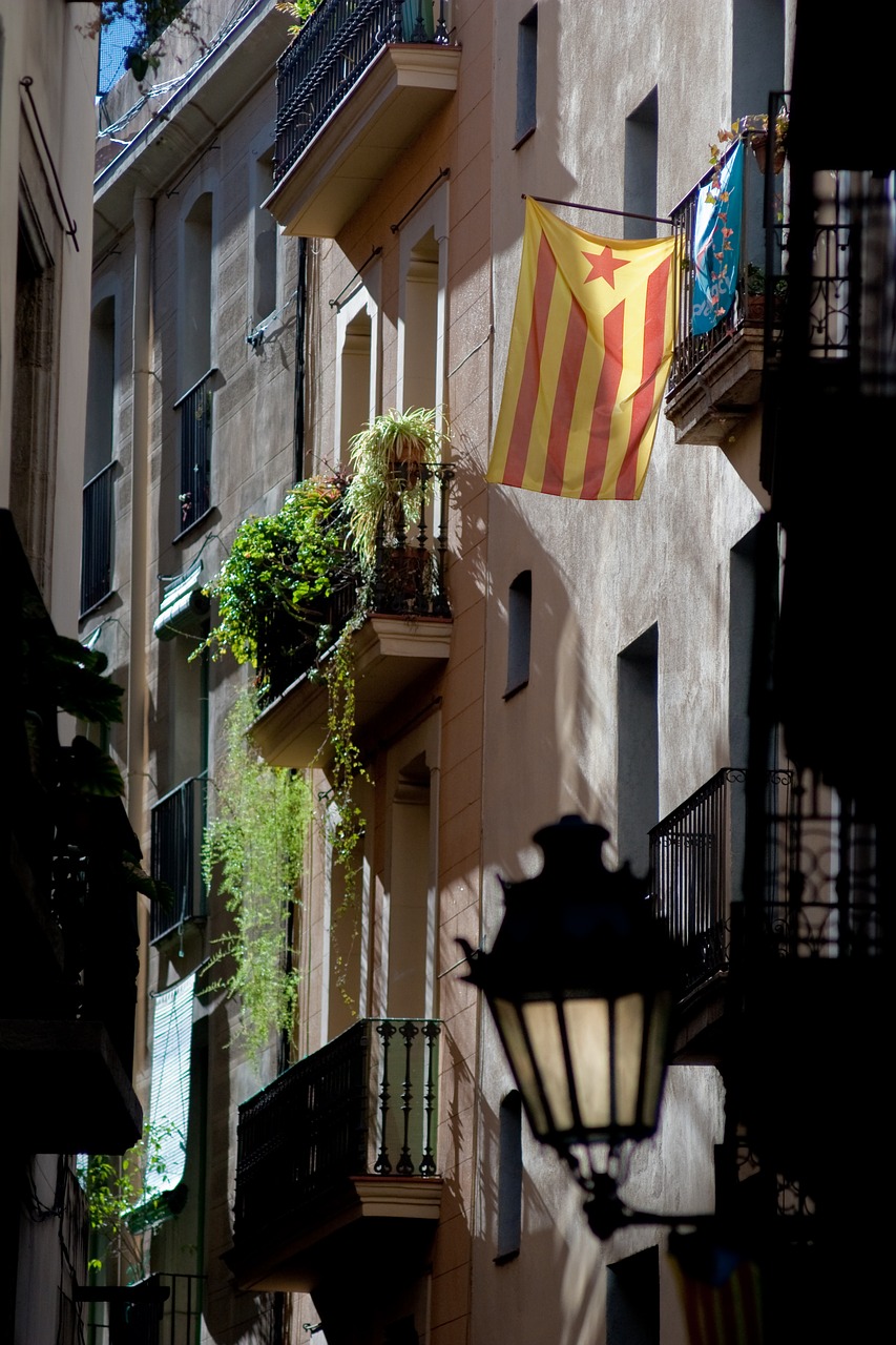 barcelona  spain  catalonia free photo