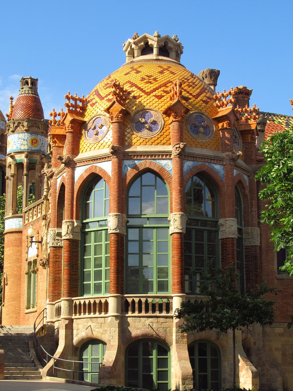 barcelona  sant pau  art nouveau free photo