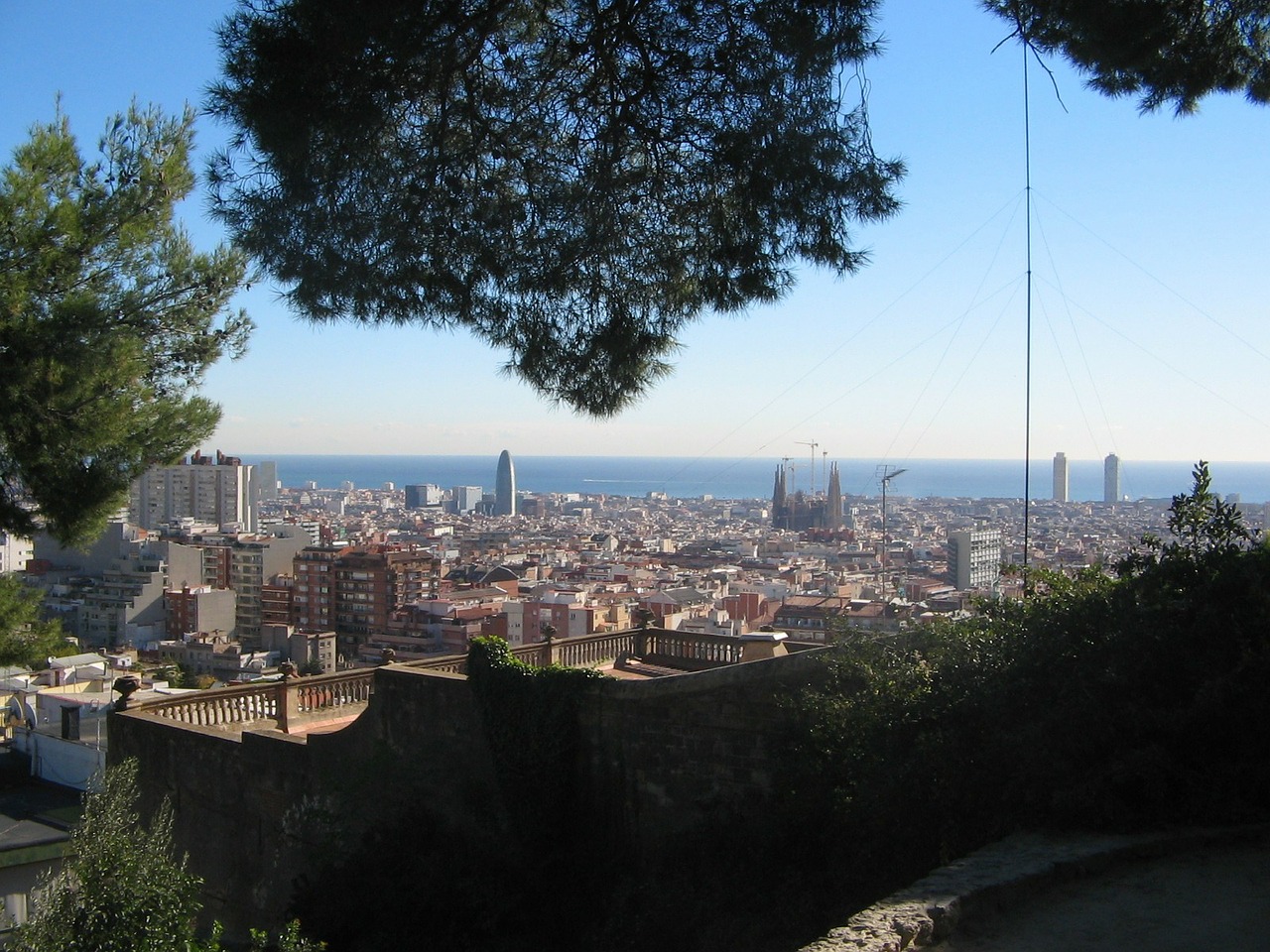 barcelona skyline city free photo