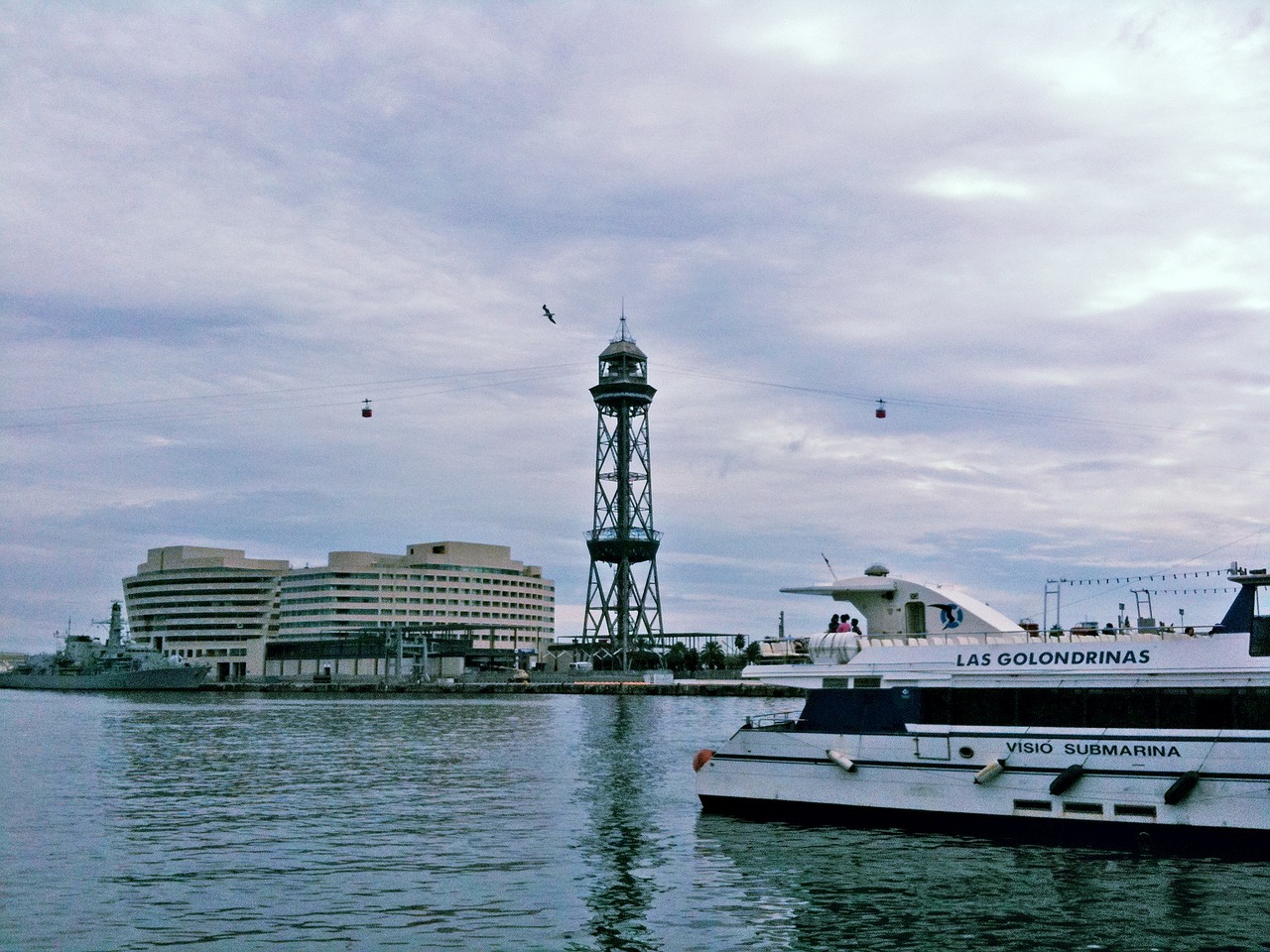 barcelona port cable car free photo