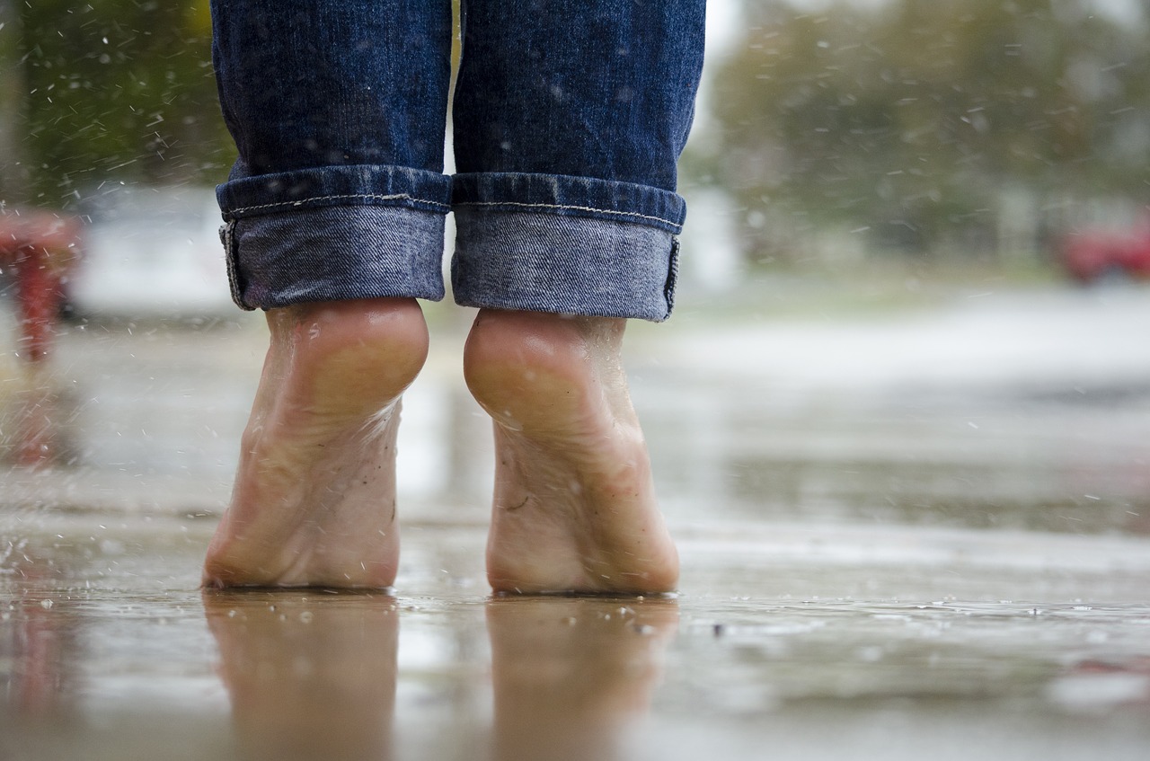 barefoot feet macro free photo