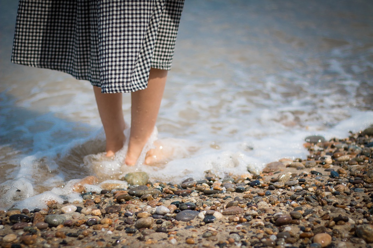 barefoot beach sand free photo