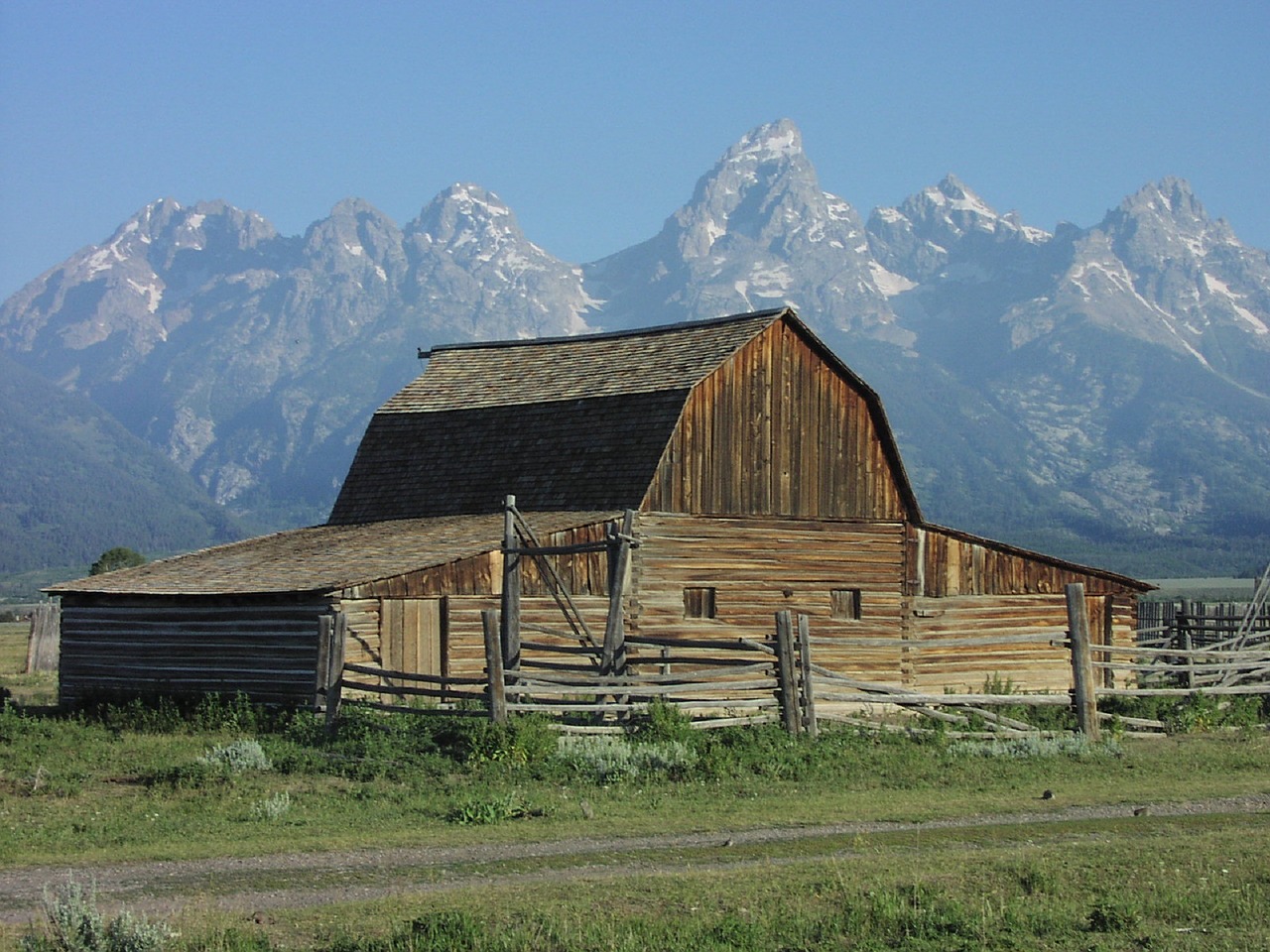 barn ranch wood free photo