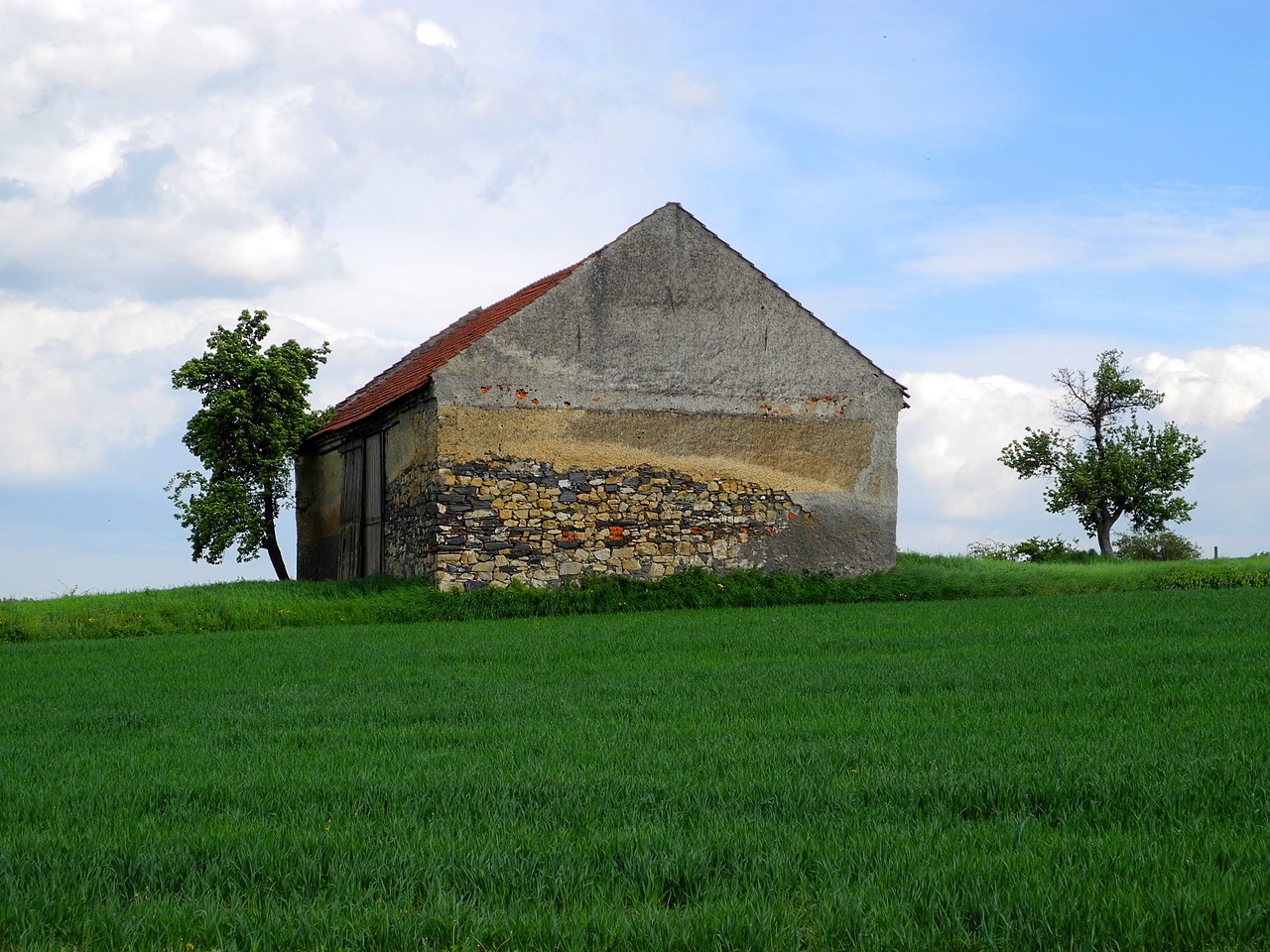 barn old meadow free photo