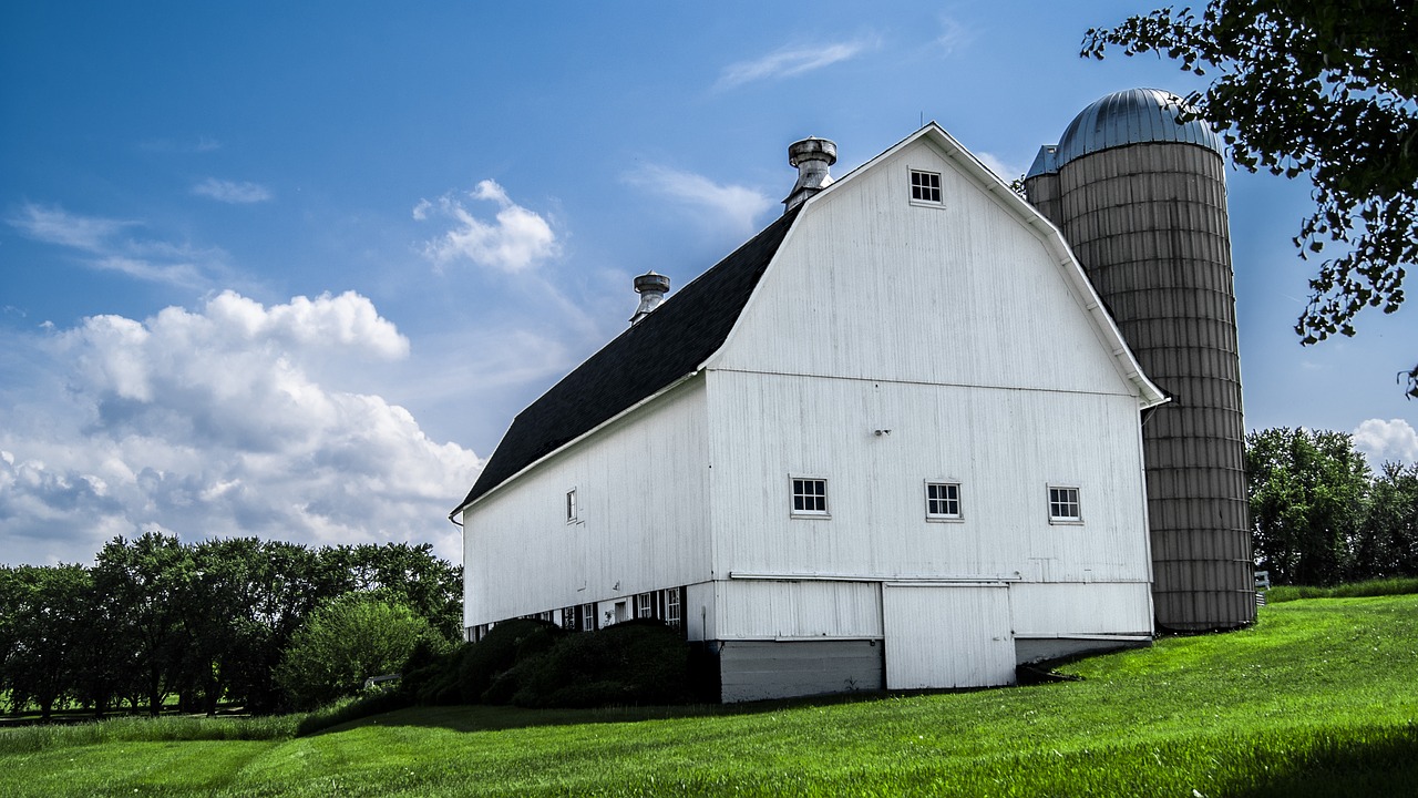 barn farm agriculture free photo