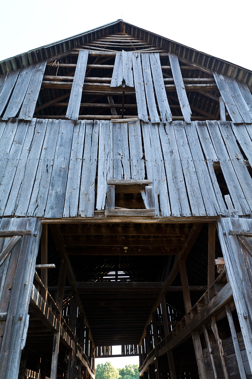 barn rural country free photo