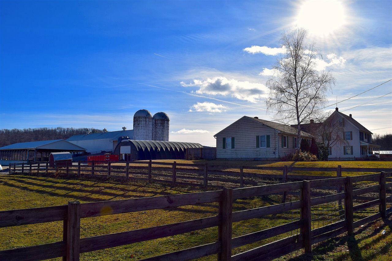 barn farm fence free photo