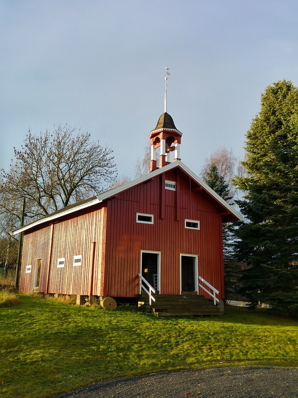 barn farm rural free photo