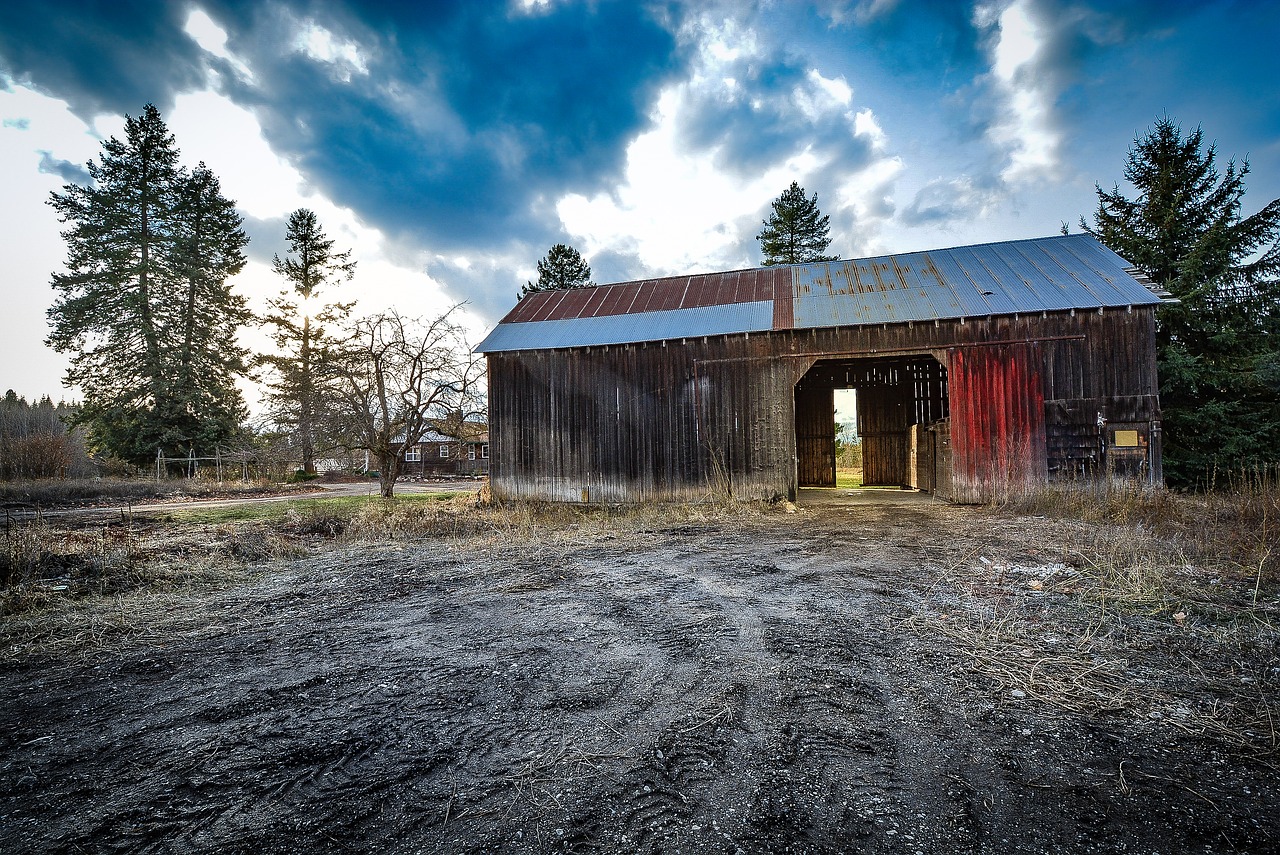 barn antique rustic free photo