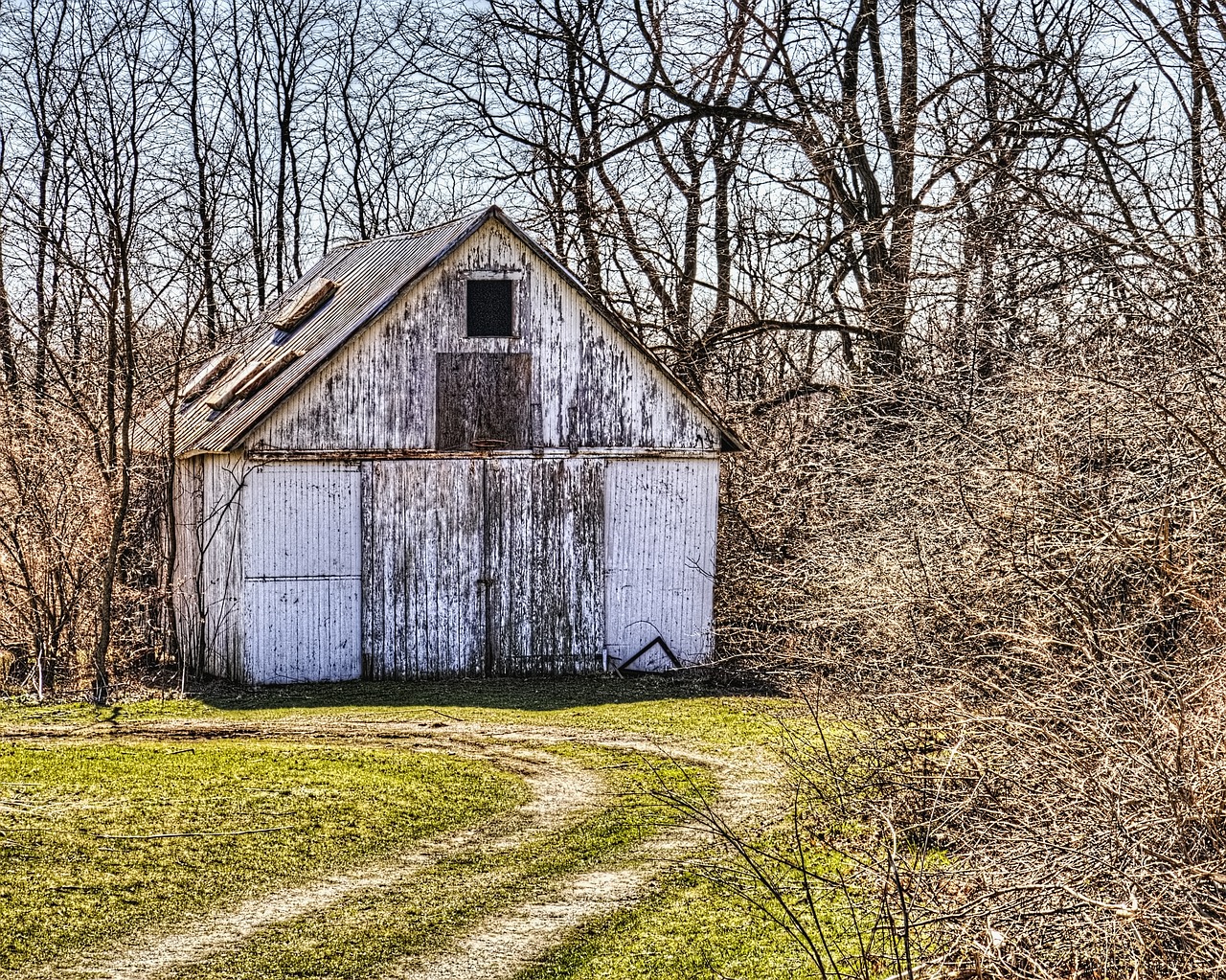 barn rustic barns free photo