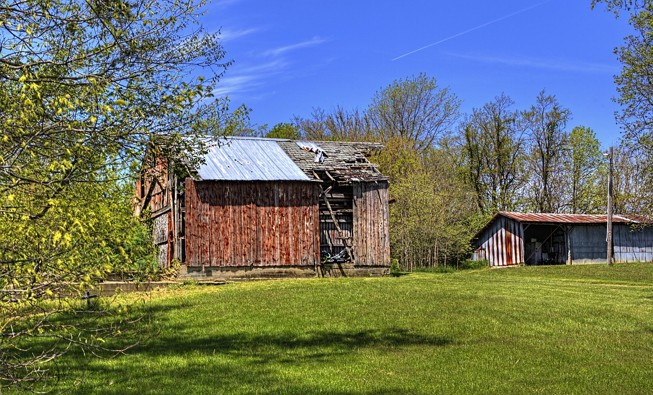 barn rustic barns free photo