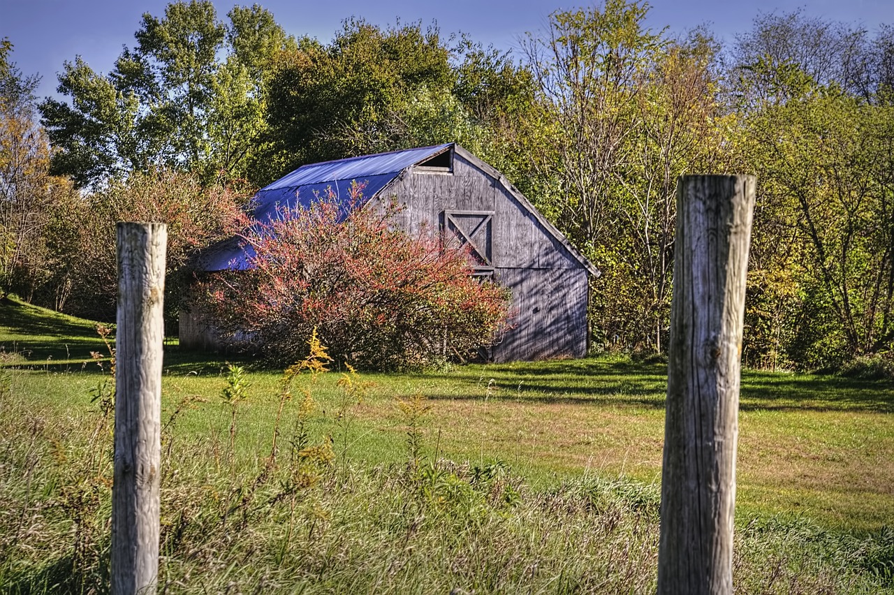 barn rustic barns free photo