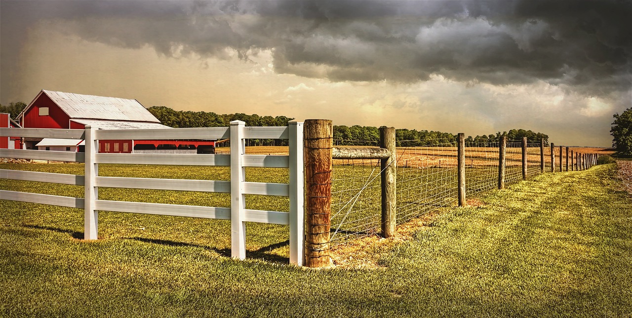 barn rustic barns free photo