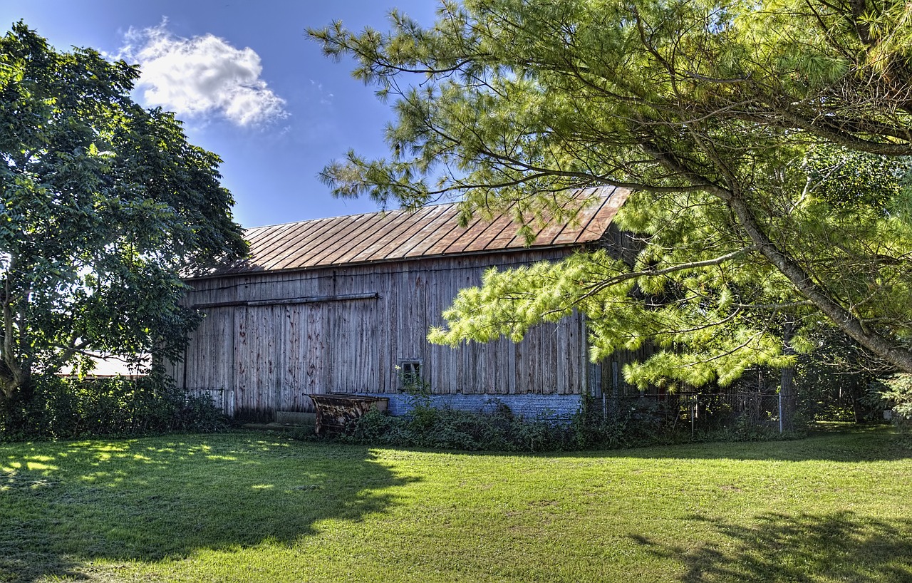 barn rustic barns free photo